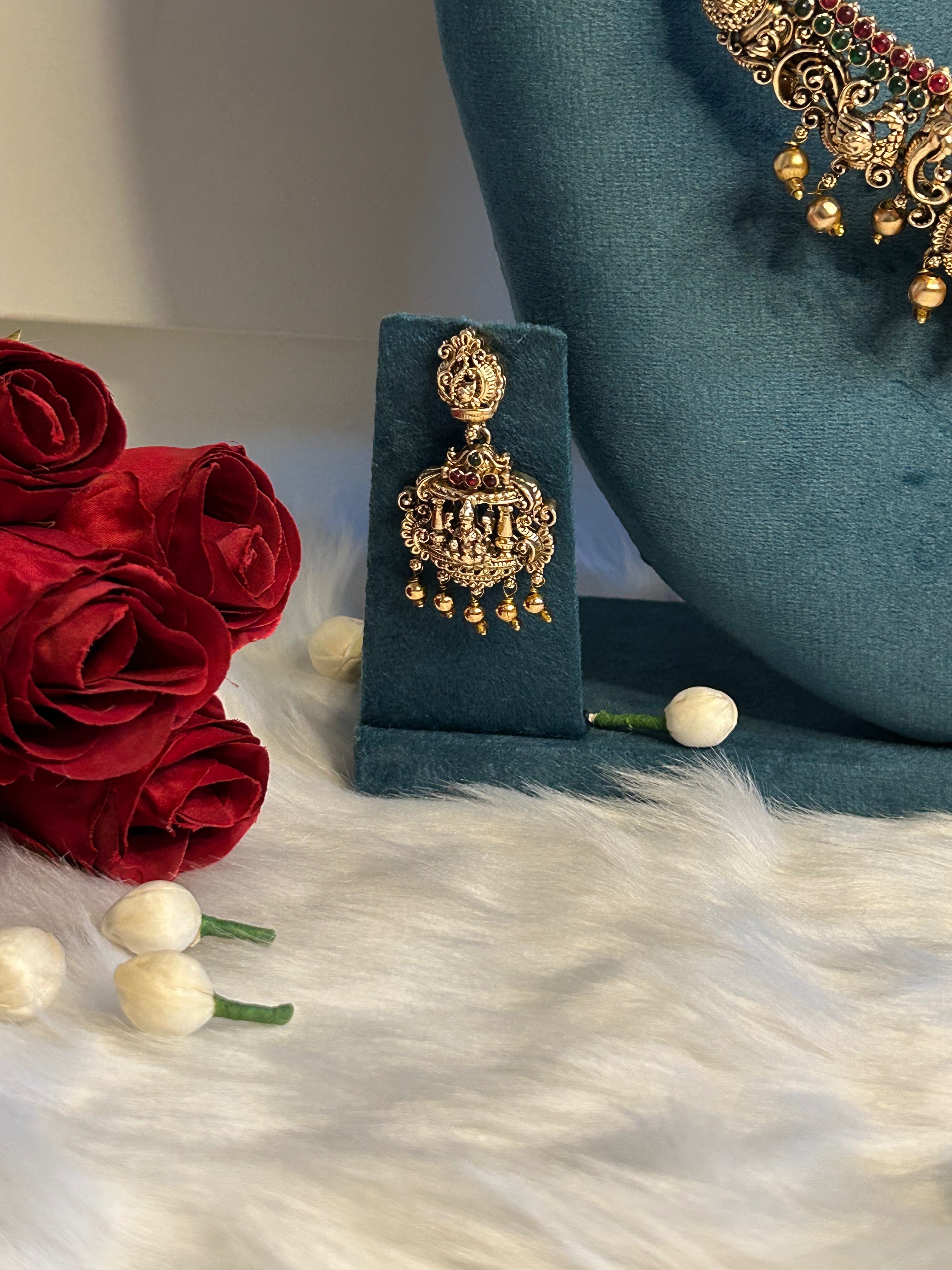 Temple Heritage Three-Layer Bidal Necklace Set