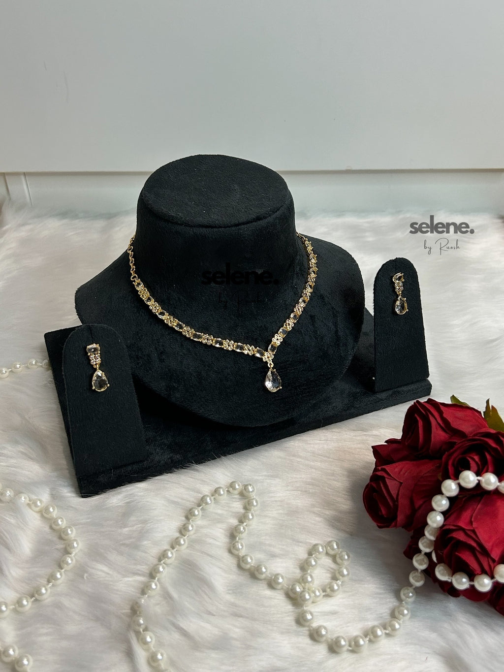 Teardrop Crystal Necklace Set