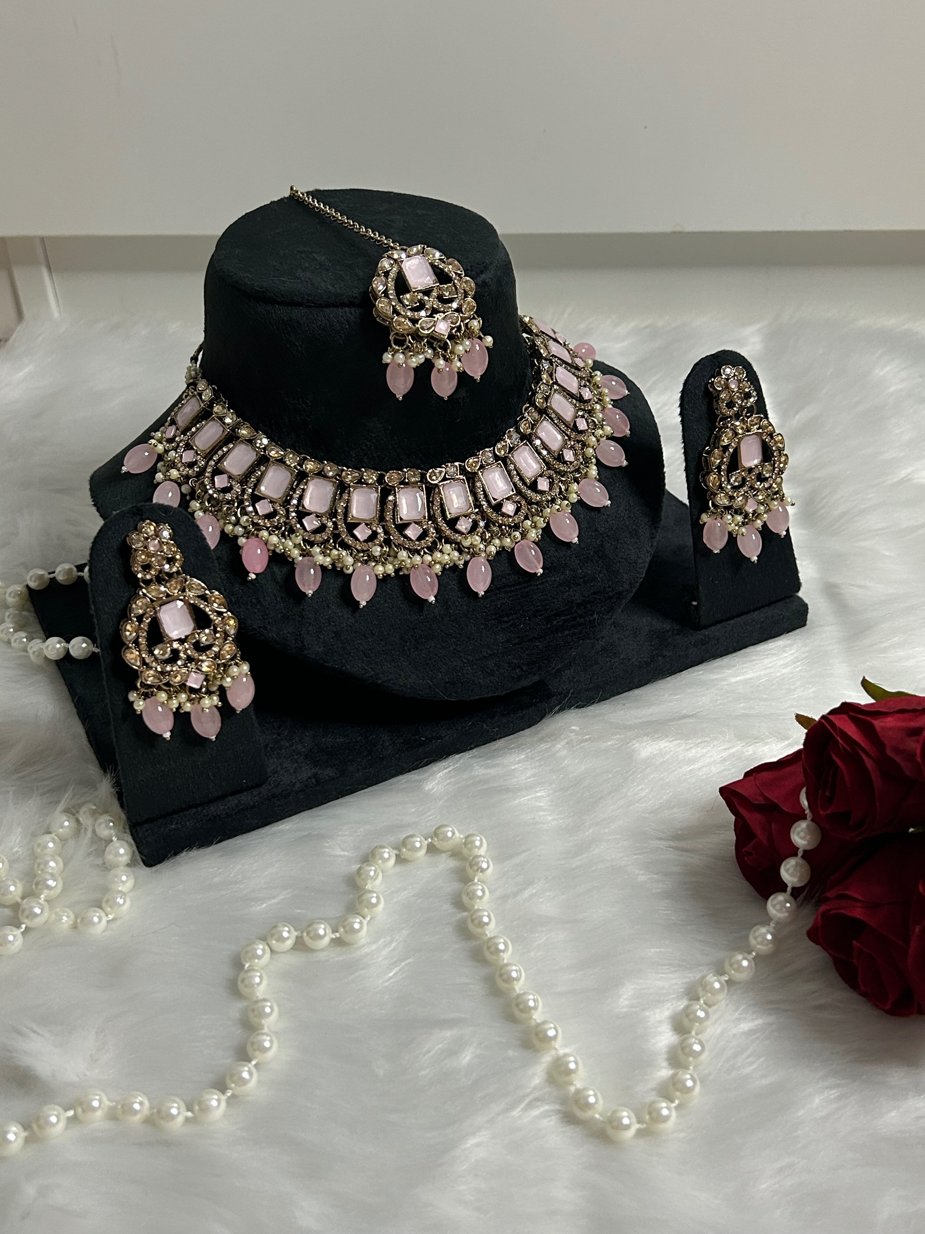 Elegant Pastel Pink Kundan Set