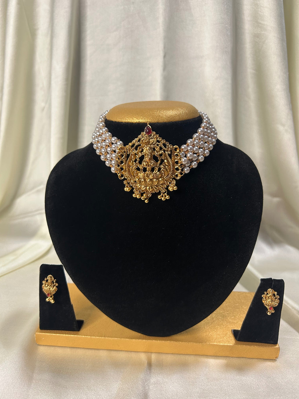 Pearl Temple Choker Set with Lakshmi Pendant