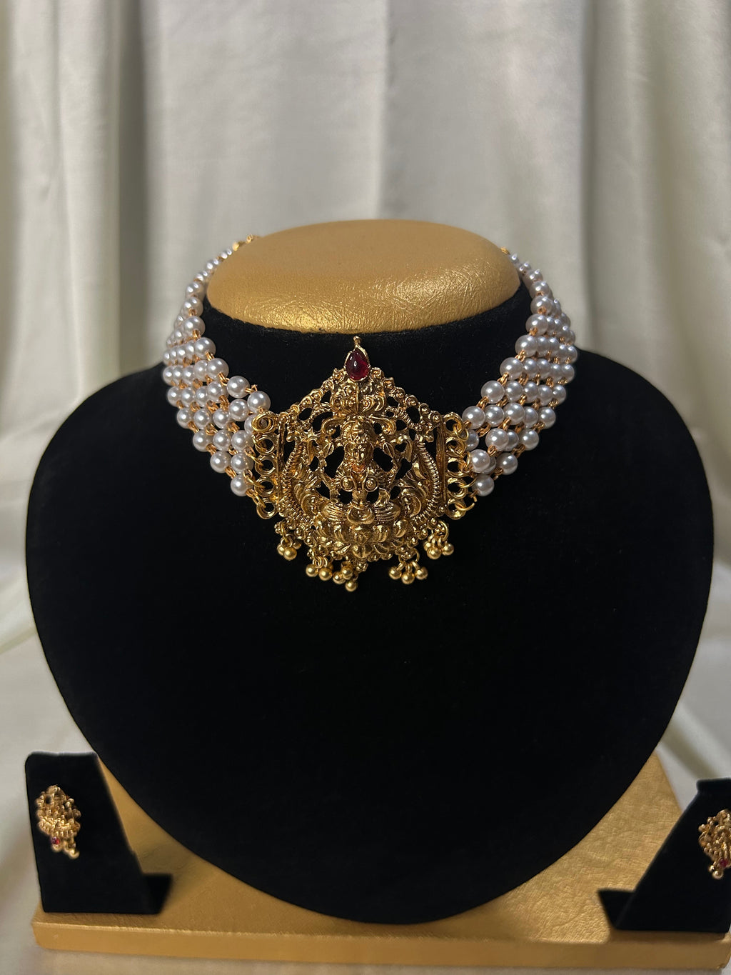 Pearl Temple Choker Set with Lakshmi Pendant